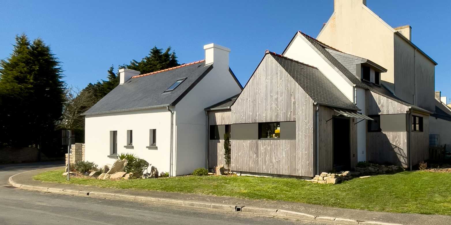 Extension of an old Breton house by an architect based in Quimper