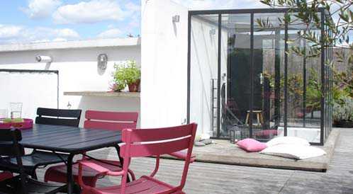 Avant Aprés de l'aménagement d'une terrasse sur un toit par un jardiner paysagistre à Quimper