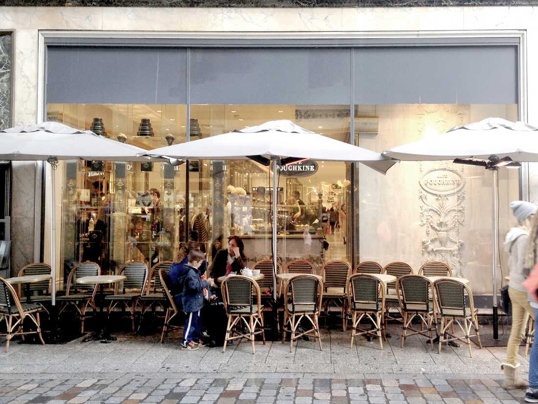 Aménagement d'un café par un architecte spécialiste de l'architecture commerciale à Quimper