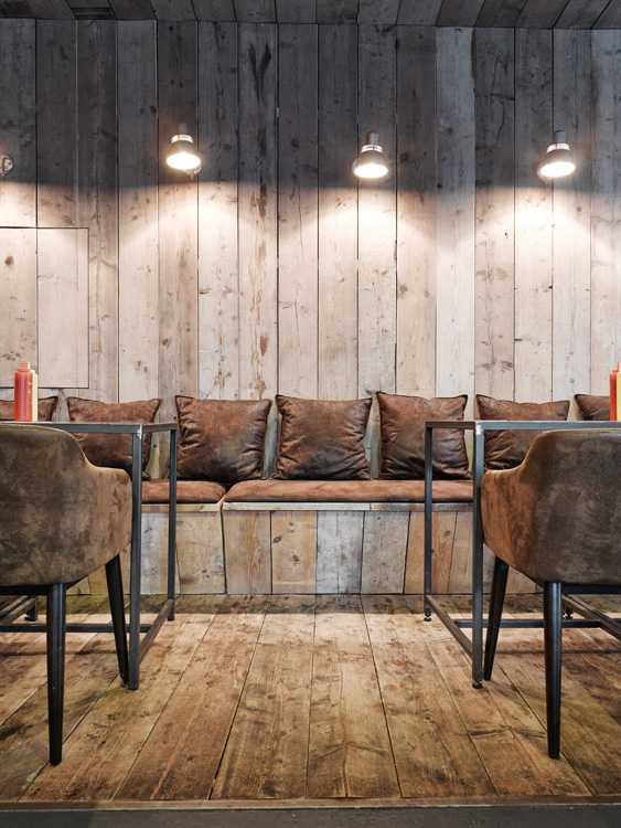 Banquette du restaurant après les travaux d'aménagement