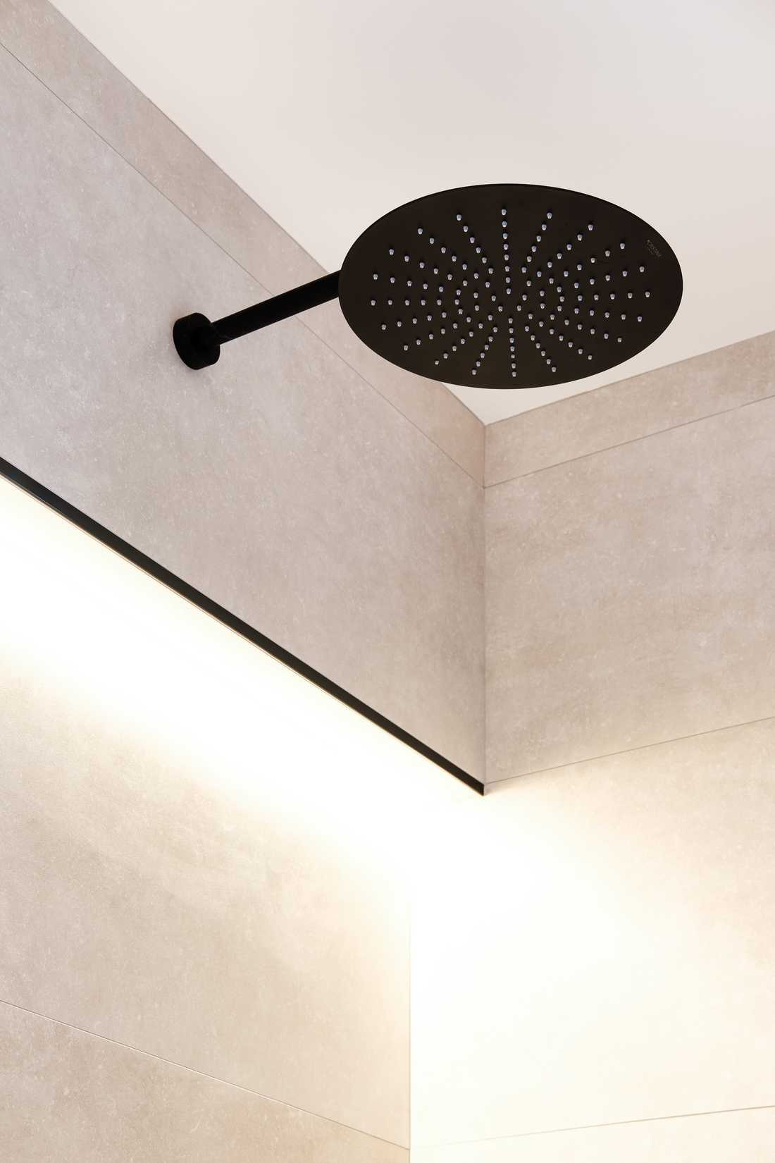 Douche sur-mesure conçu par un architecte en Bretagne