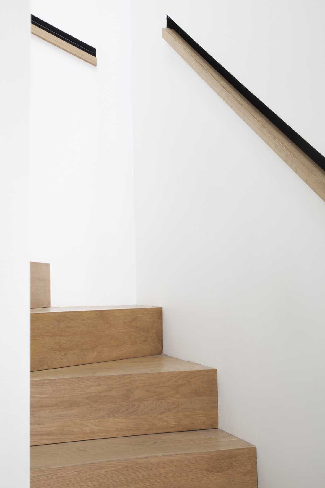 Détail de l'escalier réalisé sur mesure par un architecte à Quimper