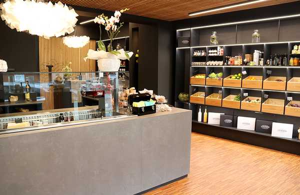 Aménagement d'une épicerie de luxe à Quimper