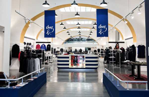 Aménagement d'une boutique Agnès b.