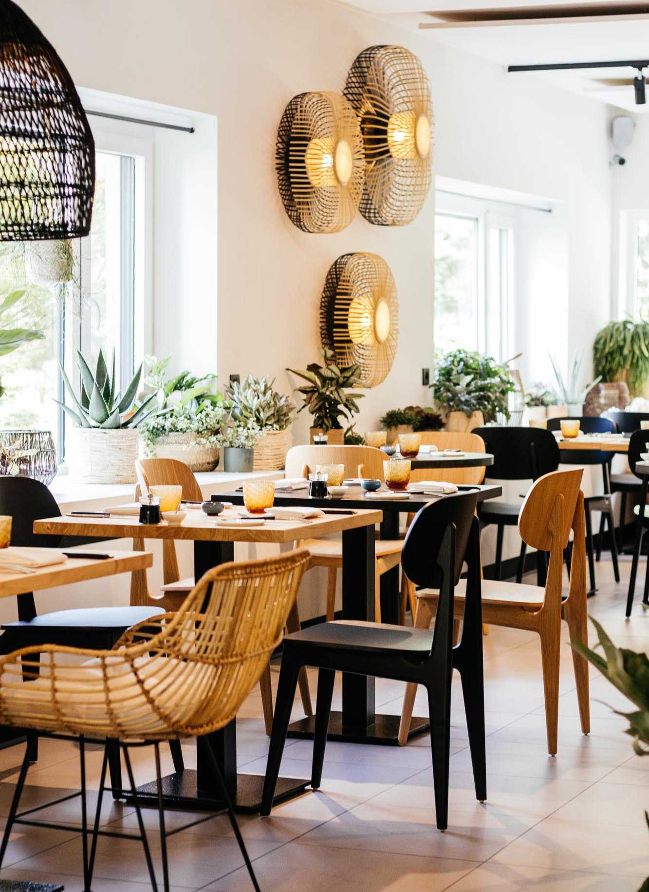 Restaurant rénové entièrement par un architecte spécialiste de l'architecture commerciale