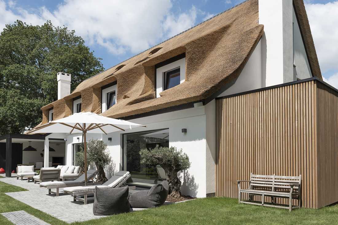 Terrasse d'une villa contemporaine à Quimper