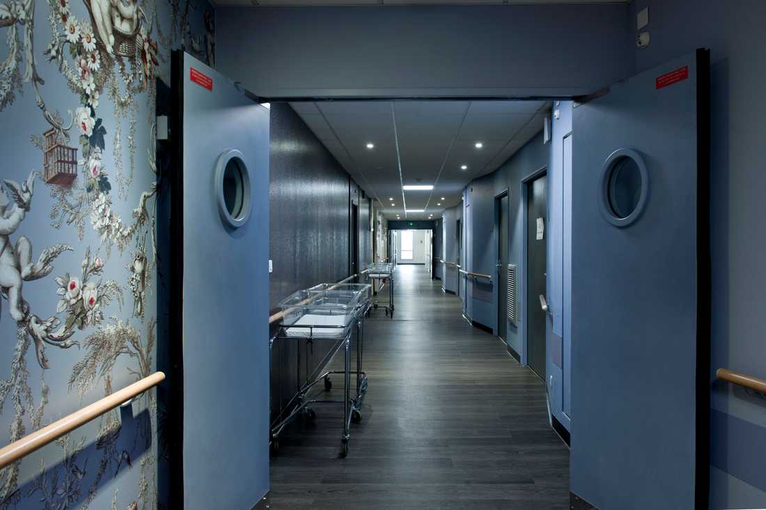 Rénovation des couloirs d'une clinique-maternité à Quimper